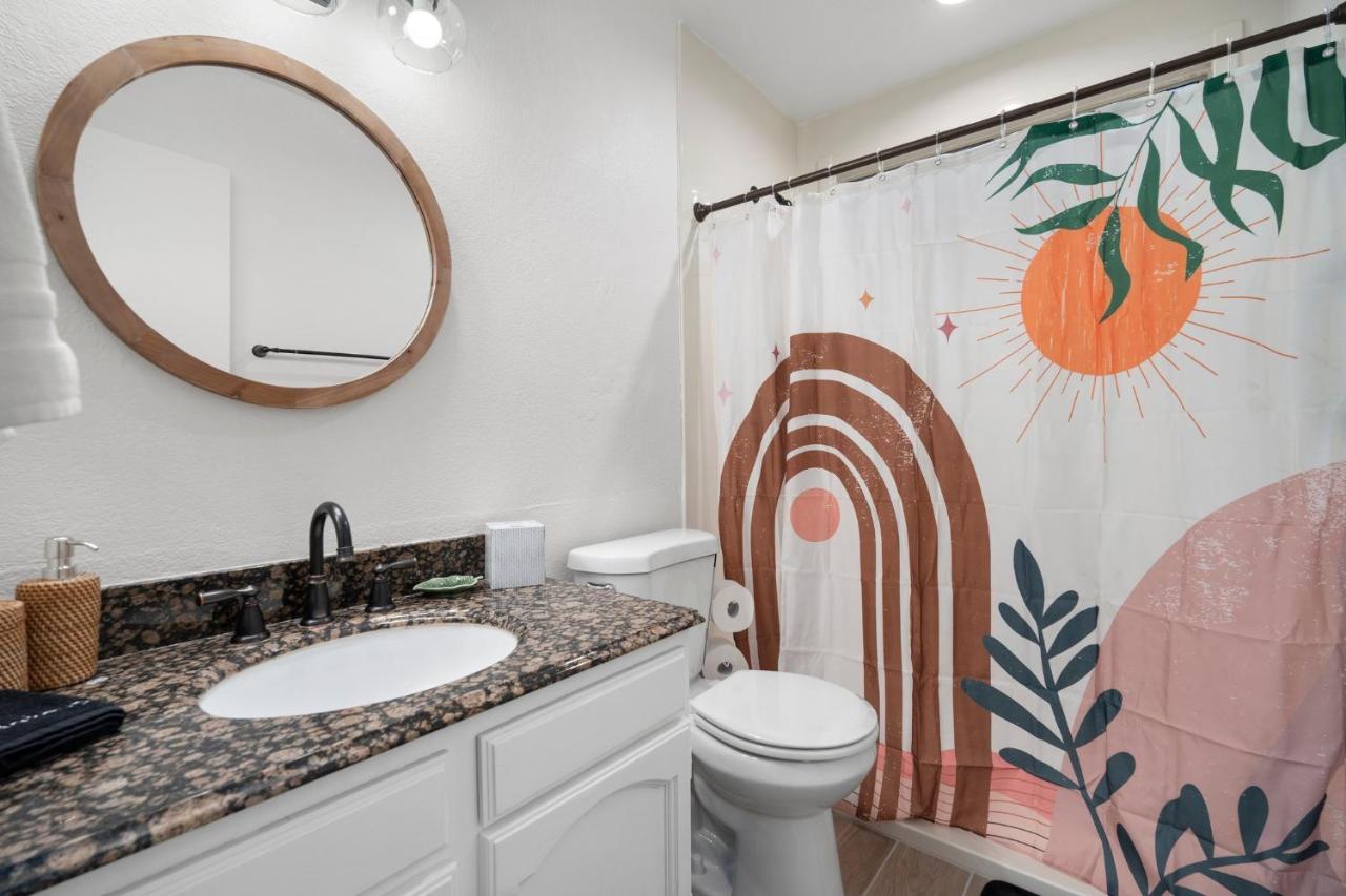 Large Pool With Diving Board, Remodeled 3Bdrm, Near State Farm Stdm And More! Peoria Exterior foto