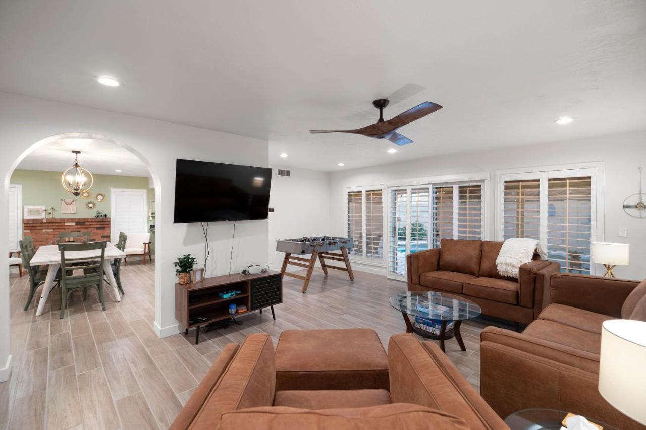 Large Pool With Diving Board, Remodeled 3Bdrm, Near State Farm Stdm And More! Peoria Exterior foto